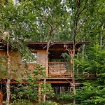 Agramada Bed and Breakfast 4*