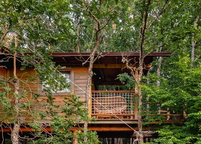 Agramada Bed and Breakfast 4*